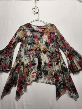 ⭐️Dor Dor Couture Whimsigoth Abstract Mesh Bell Sleeve Sharkbite Tunic Top Small